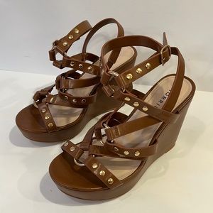 Torrid sandals size 9W brown faux leather strappy gold studs wedge platform
